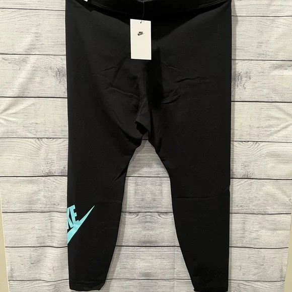 Plus Size Women's Essential High-Rise Leggings Black / Copa Blue 3X - Picture 9 of 10